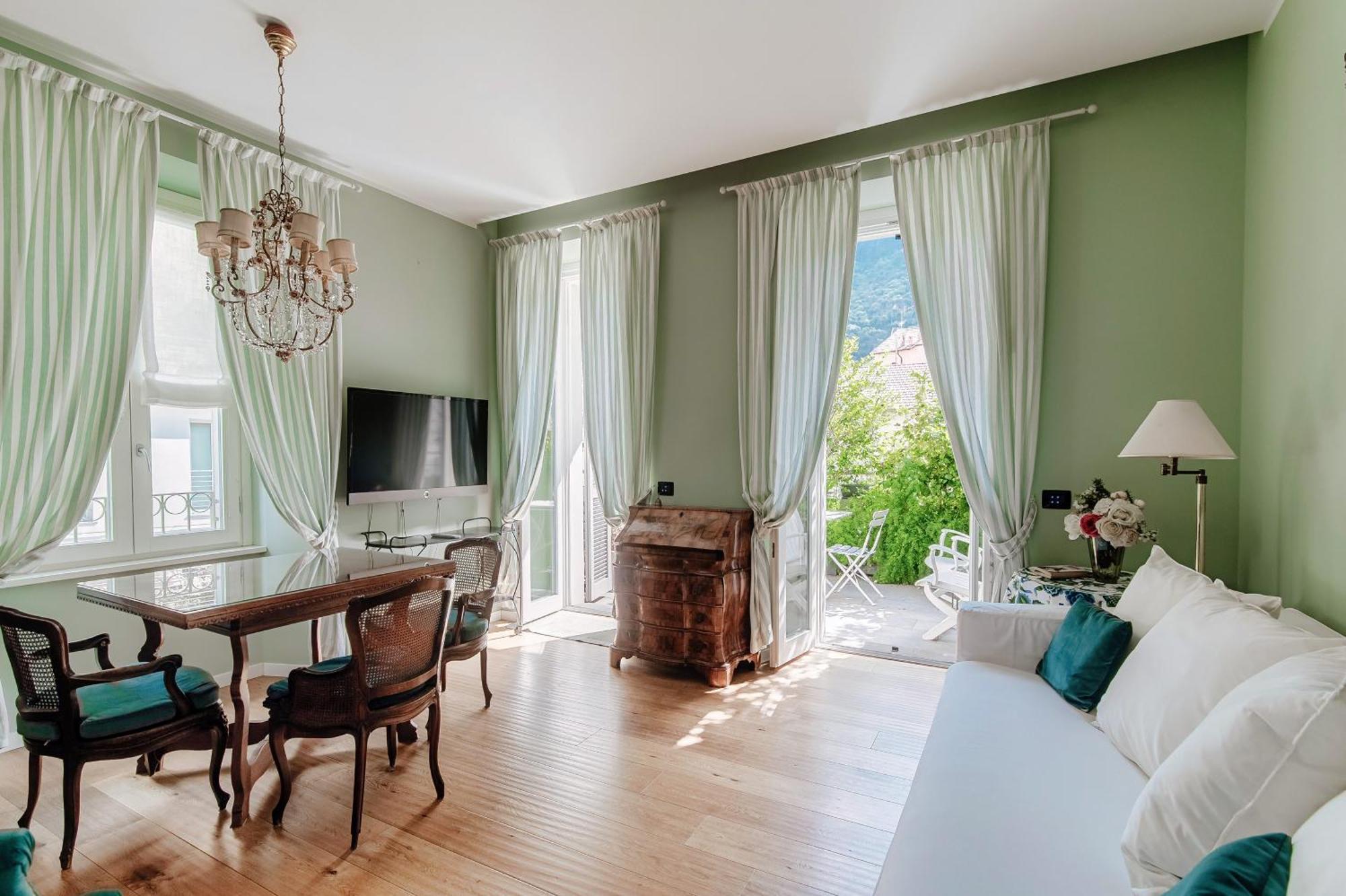 Green Home 65 - The House Of Travelers โกโม ภายนอก รูปภาพ