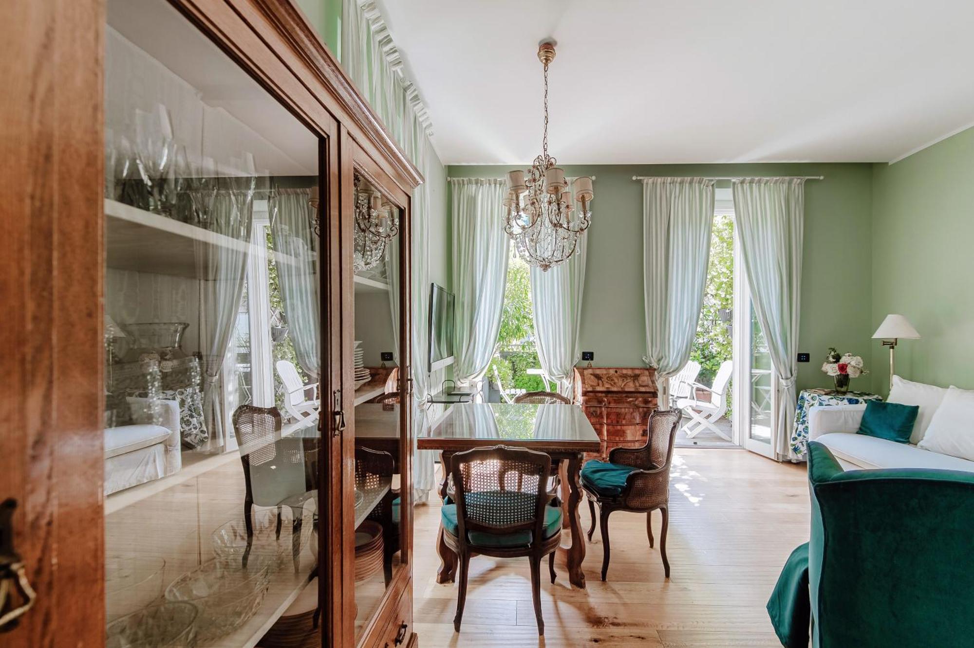Green Home 65 - The House Of Travelers โกโม ภายนอก รูปภาพ